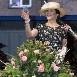 'What A Wonderful World'™ Rosa X 'What A Wonderful World'™ (Buketrose) A-Kvalitet,- Barrods Roser Min. 3 Grene -Sirius Butik p34759 51681 rosa x what a wonderful world buketrose 2ac8